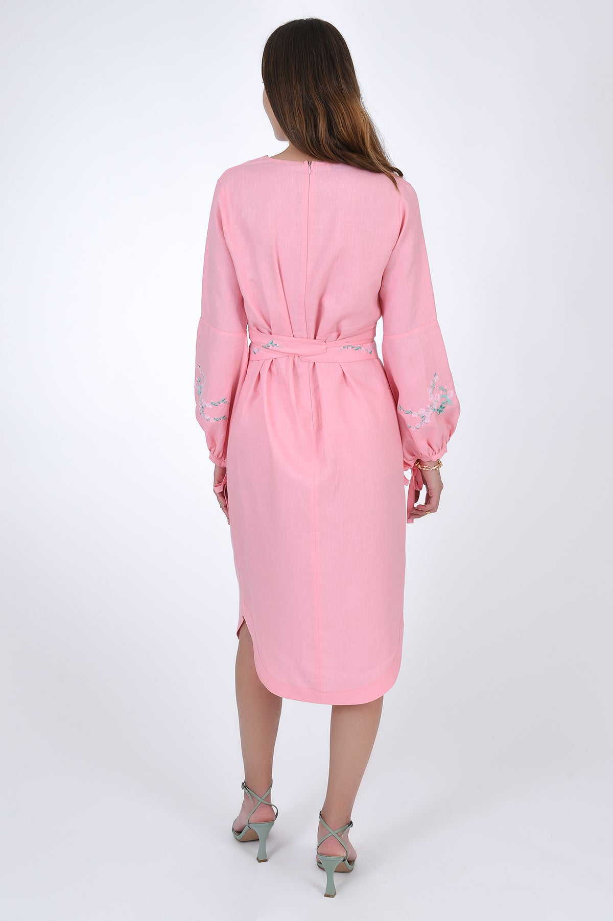 Fanm Mon Linen Esma Midi Longsleeve Dress. Back View.
