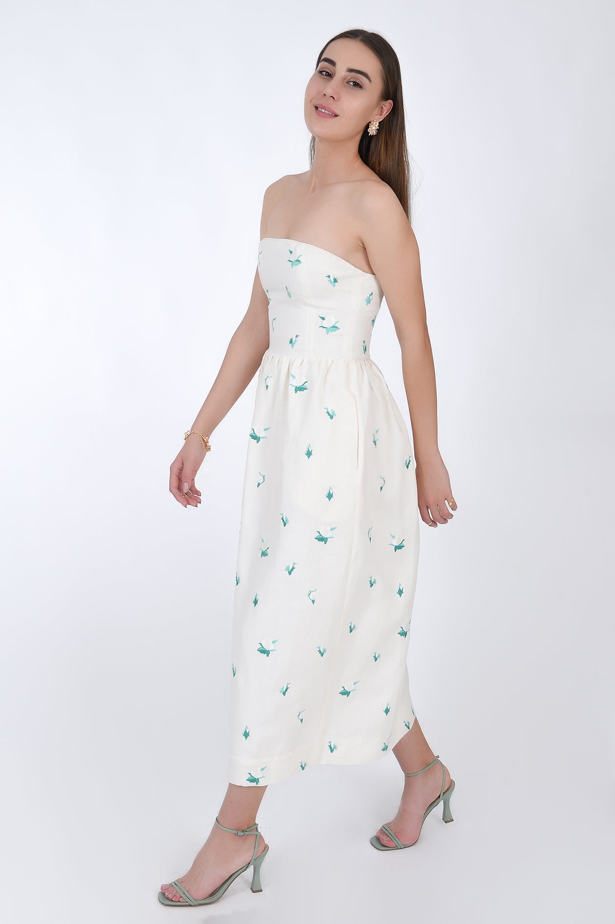 Rozie Linen Midi Strapless Dress, Side View.
