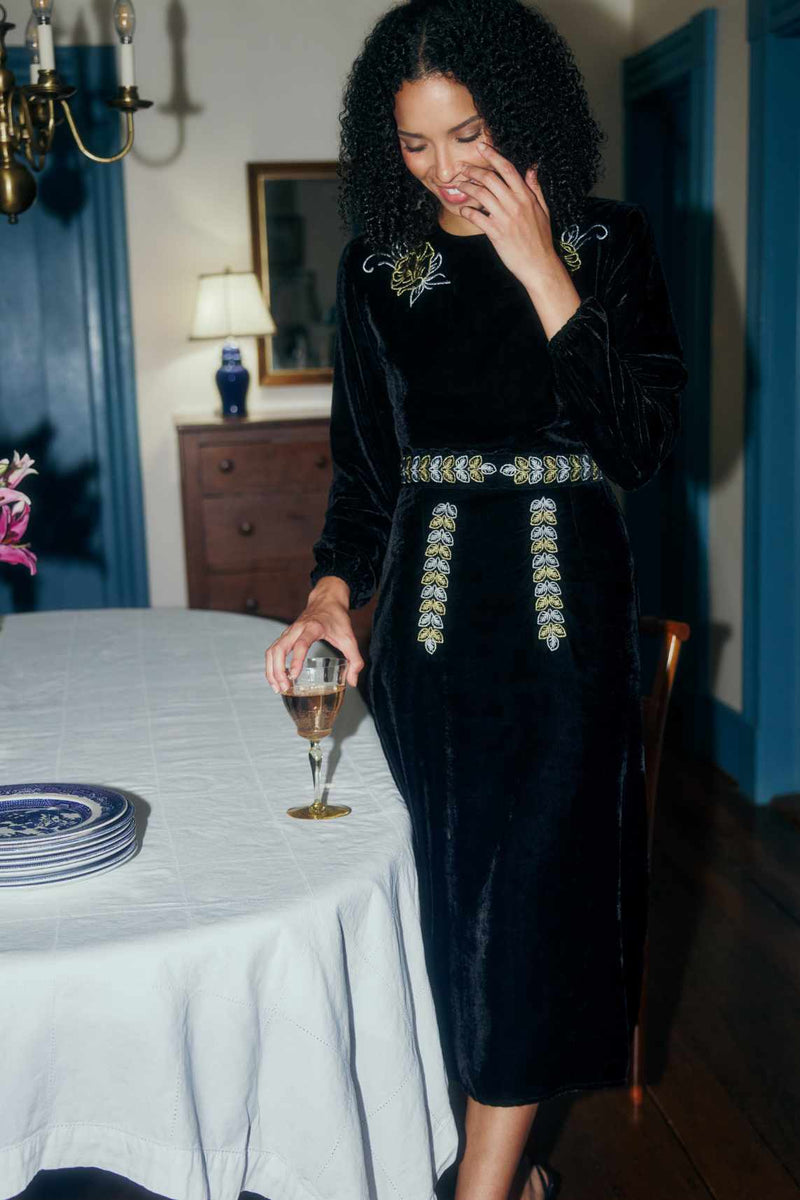 Ezgi Floral Embroidered Velvet Midi Dress | Fanm Mon