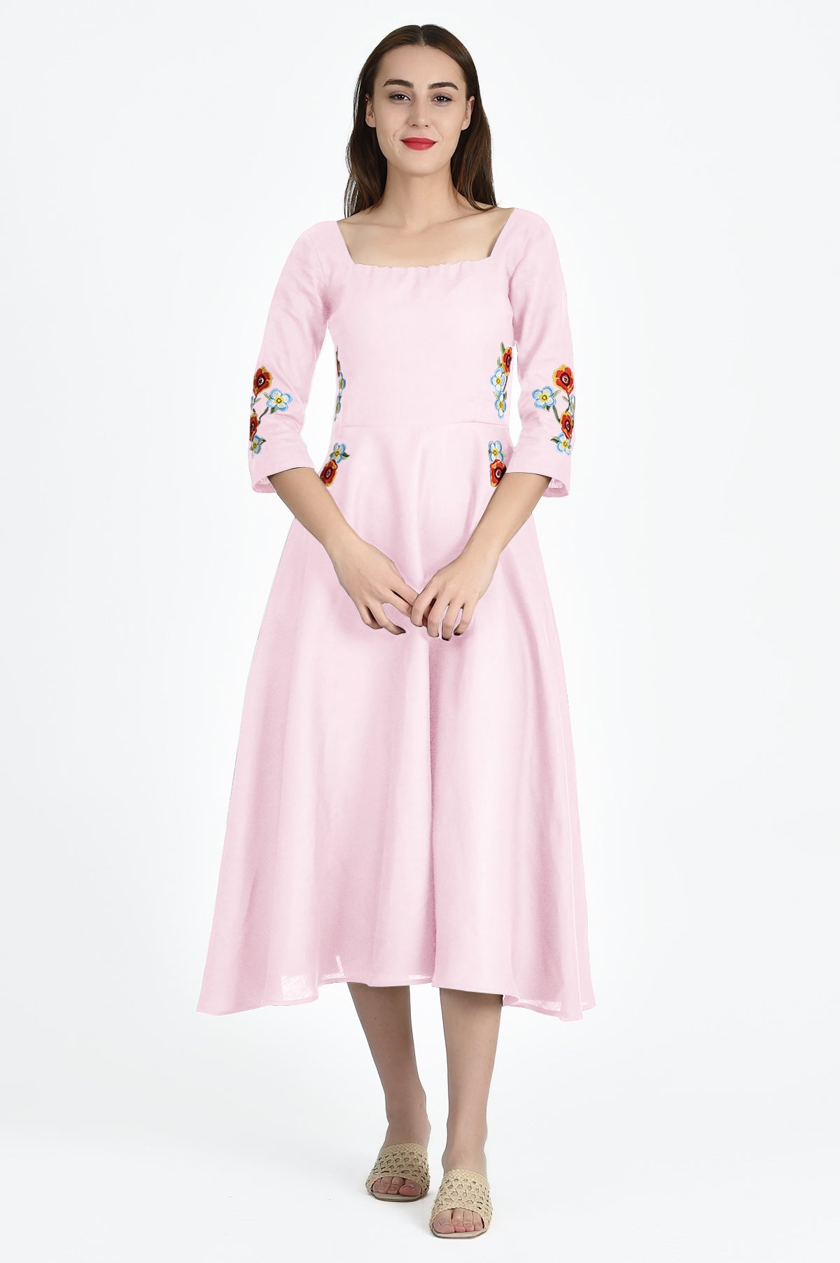 Nergis Dress in Light Pink