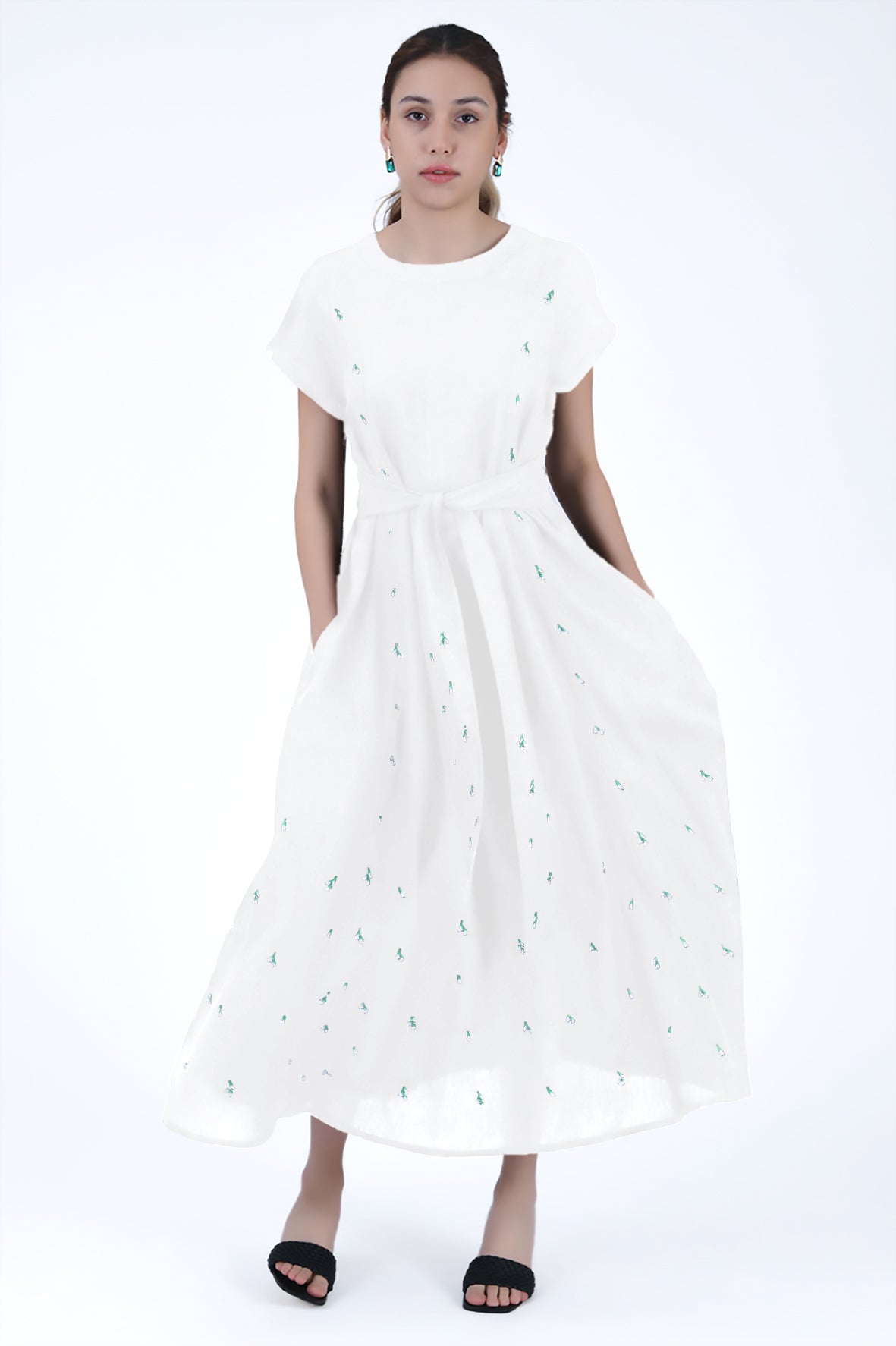 Zambak Dress In White