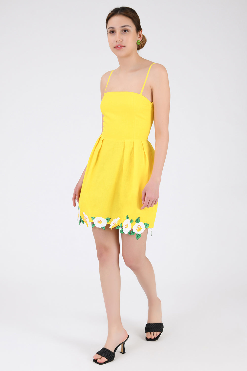 【新品】ORIGINAL PUNCHING CHINO DRESS Beloved Knotted Sleeveless Long Dress – COMMENSE