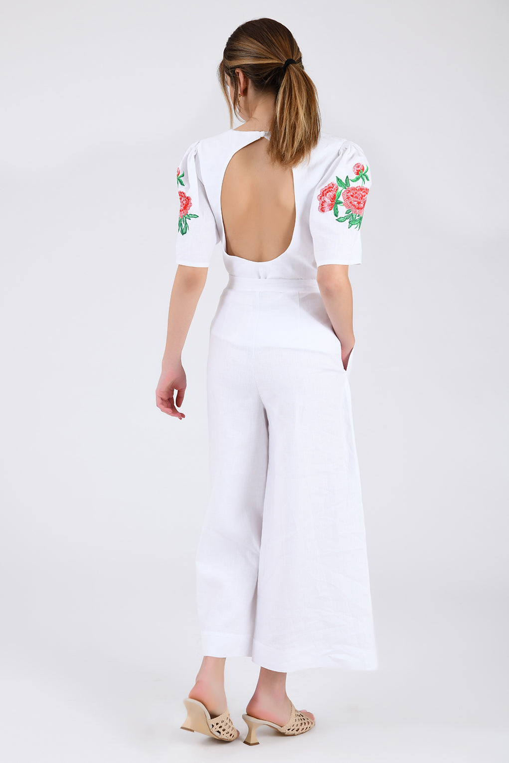 Back View of the Maya Pant Set (showcasing key hole open back).