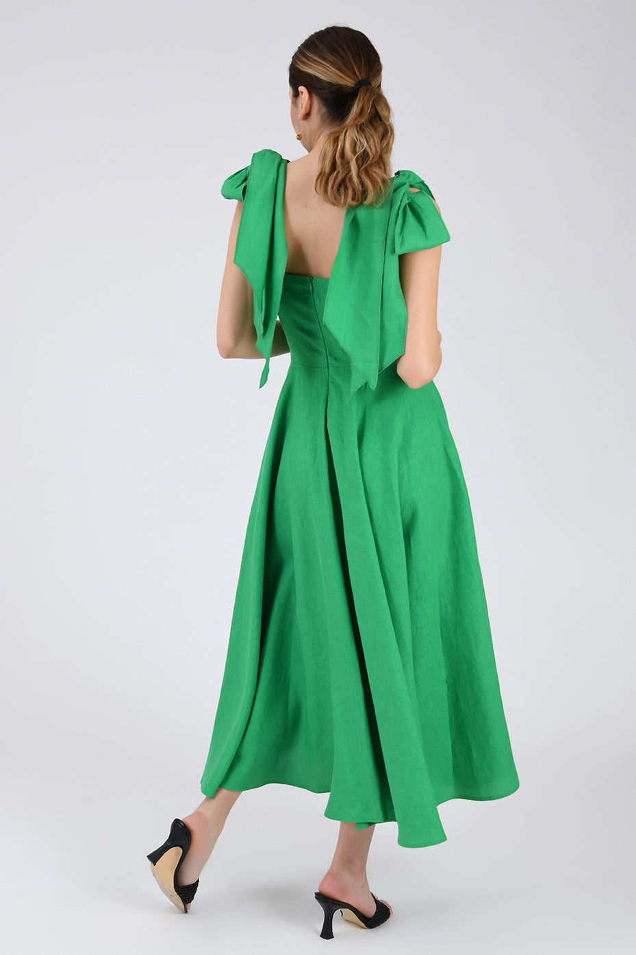 Back View of the Nilen Dress (Wanga Collection) in Kelly Green