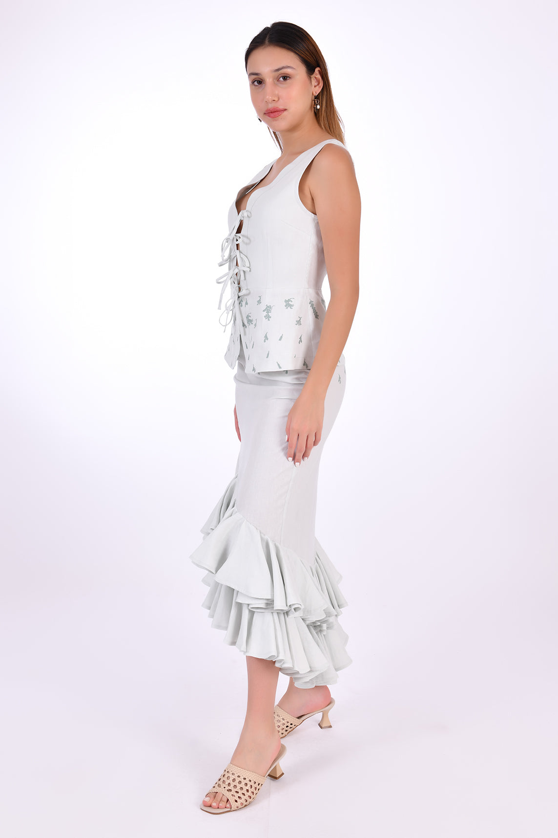 White ruffle hotsell flare skirt