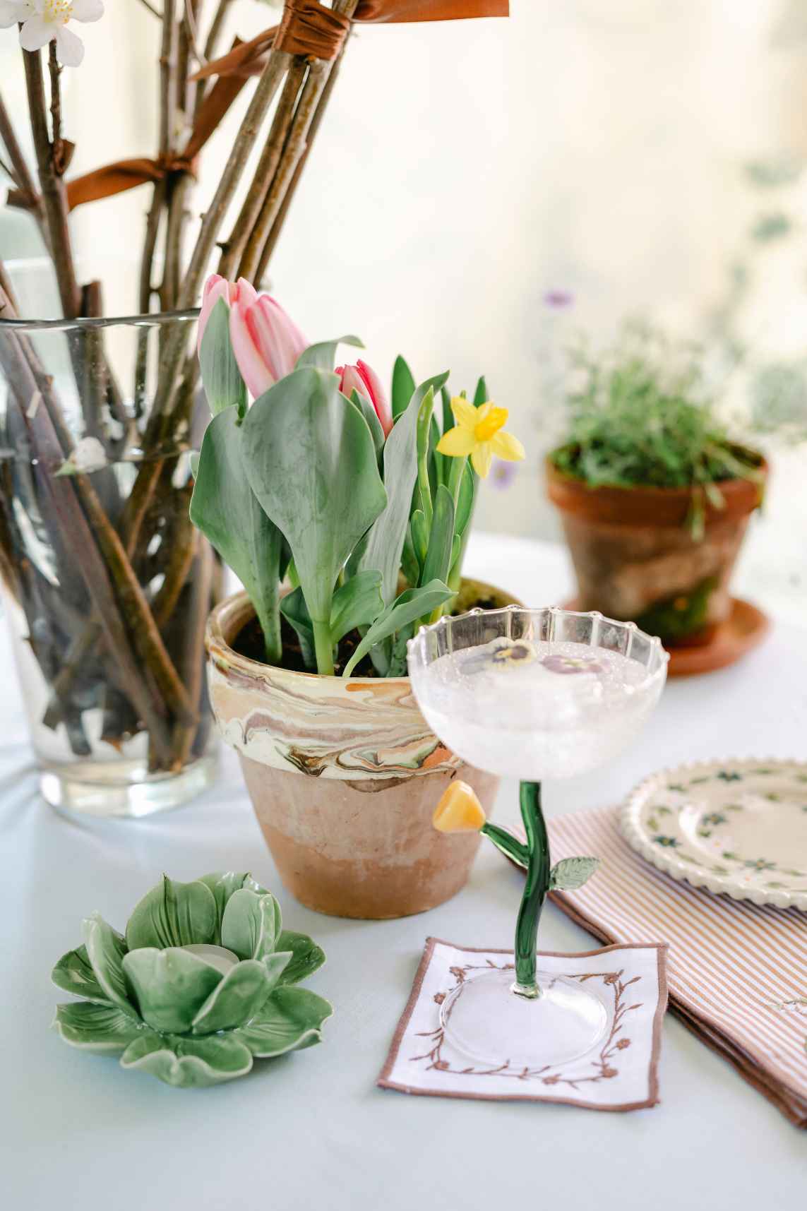FLORAL VINE COCKTAIL NAPKINS (Set of 4)