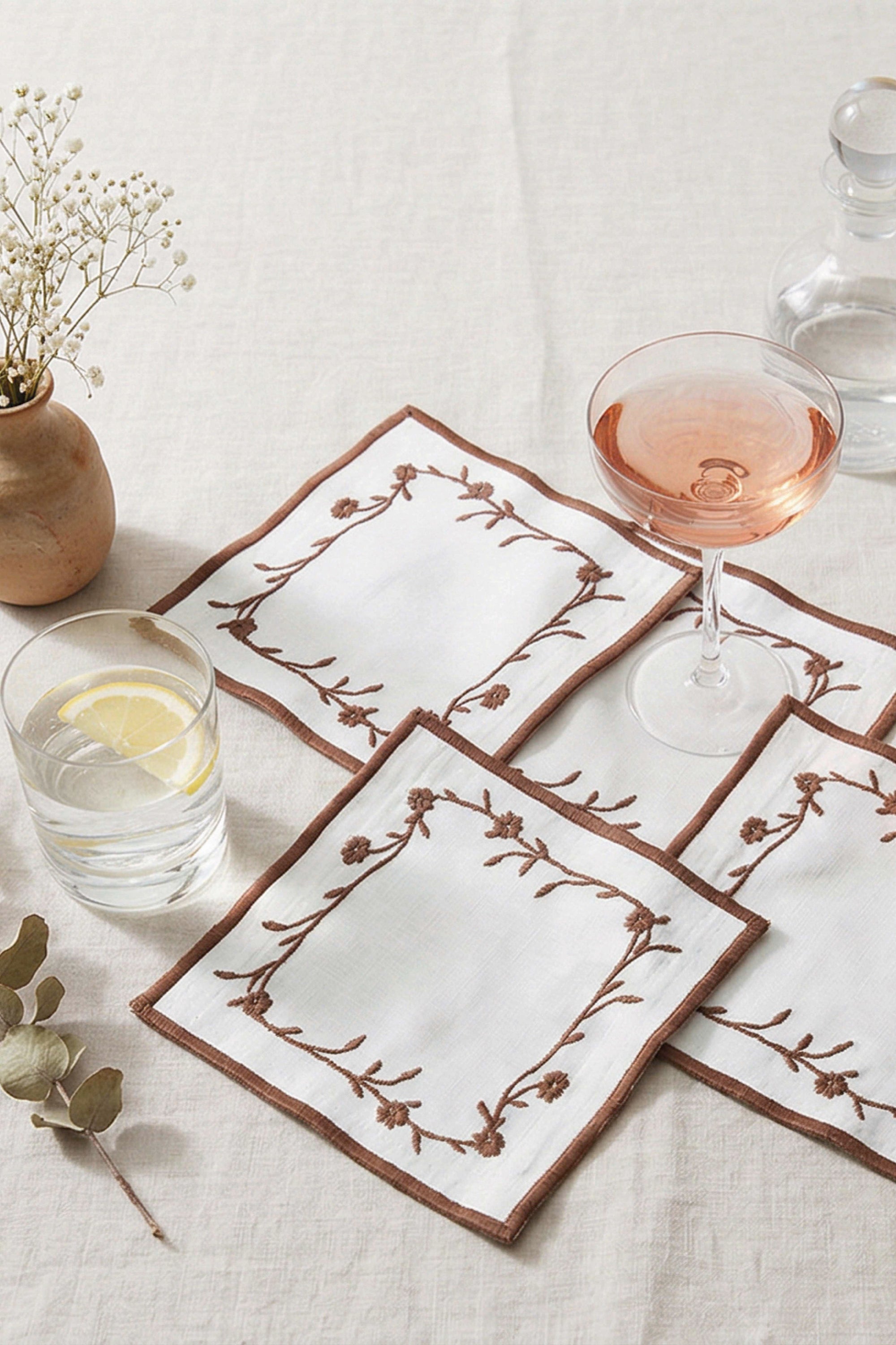 FLORAL VINE COCKTAIL NAPKINS (Set of 4)