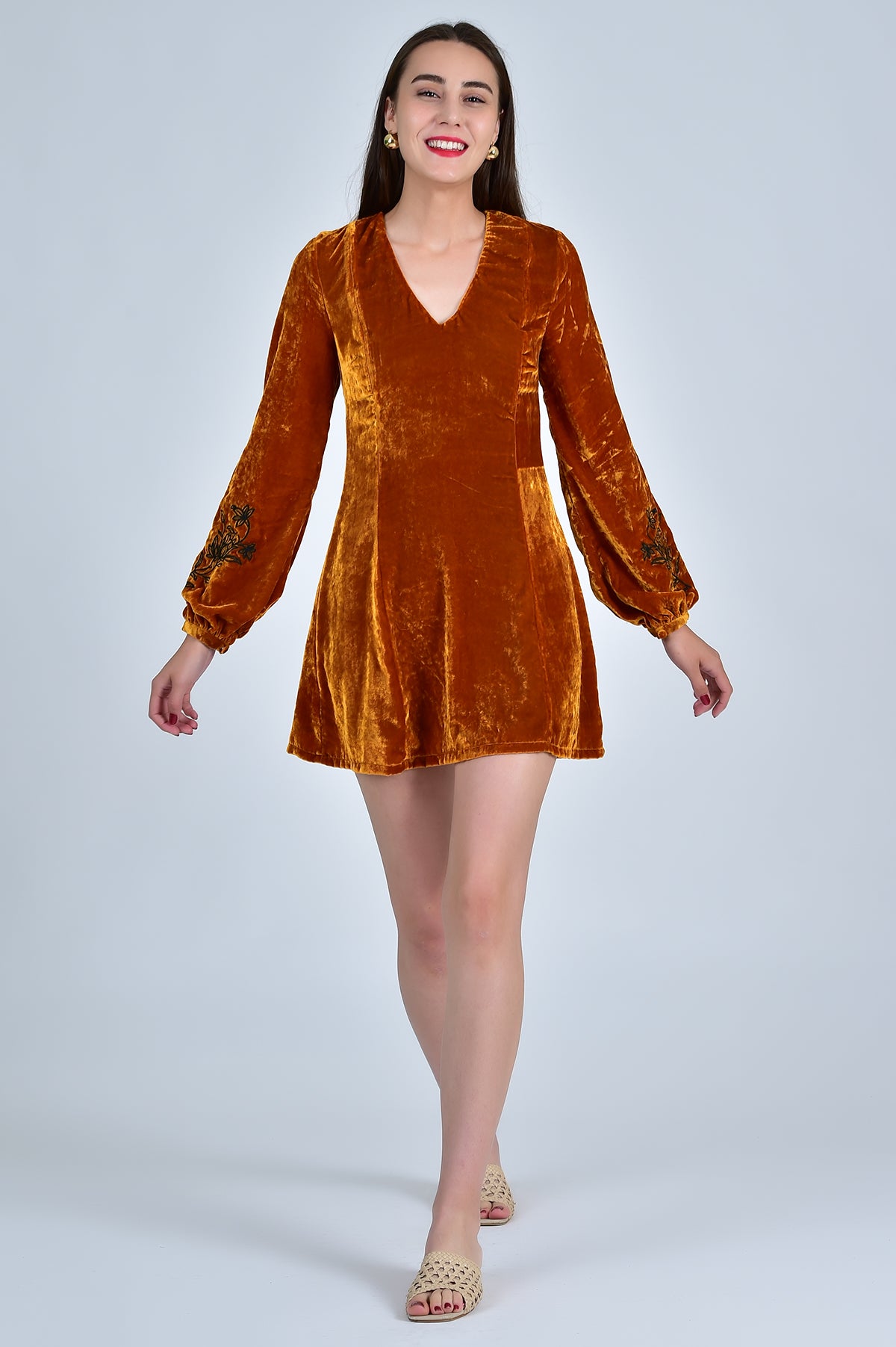 YASEMIN DRESS WITH V-NECKLINE IN HONEY DEW VELVET (ETHICALLY SOURCED)